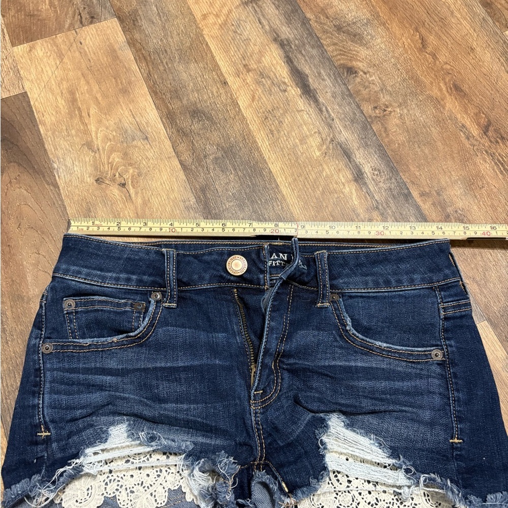 American Eagle Outfitters High Rise Distressed Denim Shorts - Picture 4 of 7